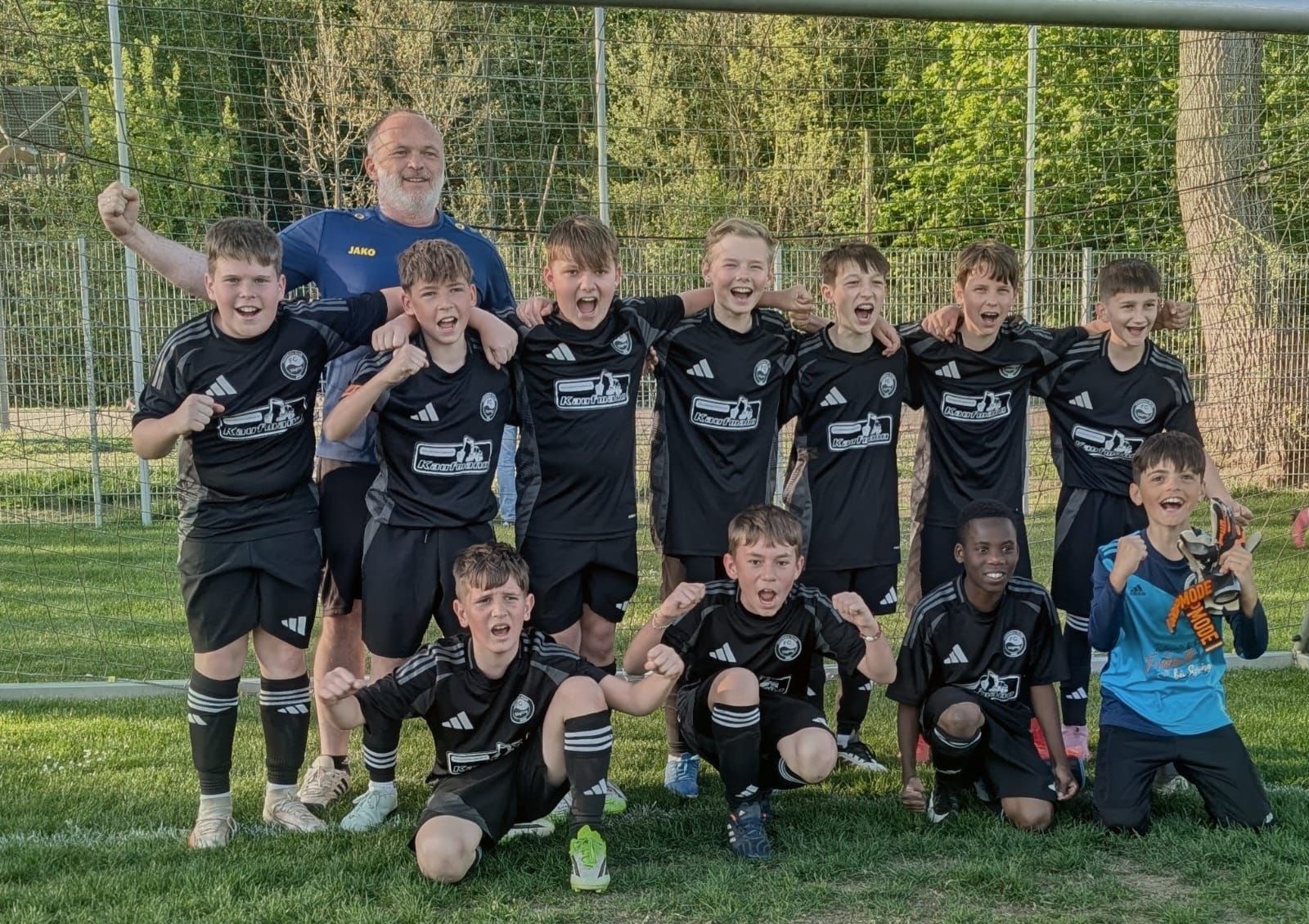 8658e38c-ac43-44cb-94d6-784ea77b77a3